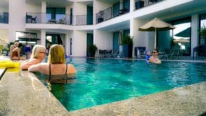 Bí quyết chọn Resort 5 sao Nha Trang cho gia đình: Trọn vẹn kỳ nghỉ hoàn hảo - Kinh Nghiệm Đặt Phòng